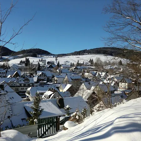 Haus Am Walde Couette-café *